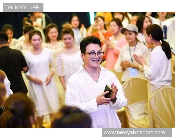 解说：约老师半场三双表现惊艳杰伦约全明星名额稳如泰山