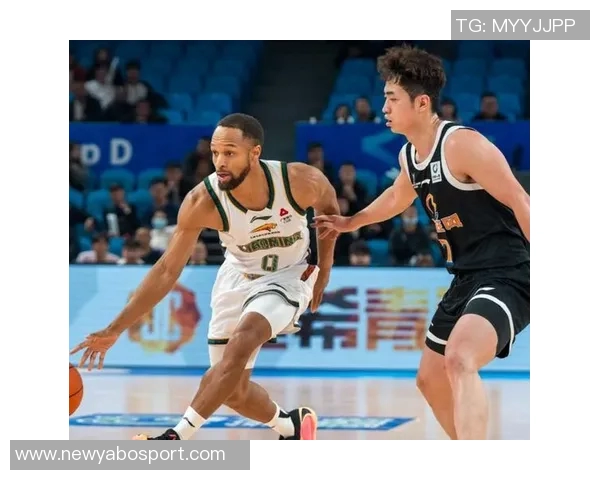 布朗谈中距离命中率领先：找到舒适区助力其他投篮更轻松