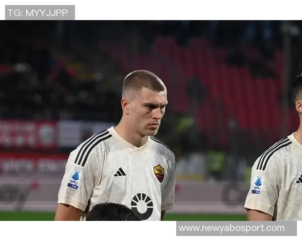 巴黎官方确认杜埃右大腿肌肉受伤预计缺阵数周影响球队阵容